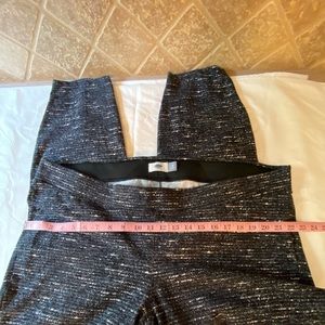 Size 22 athleisure/leggings. Black and white speck